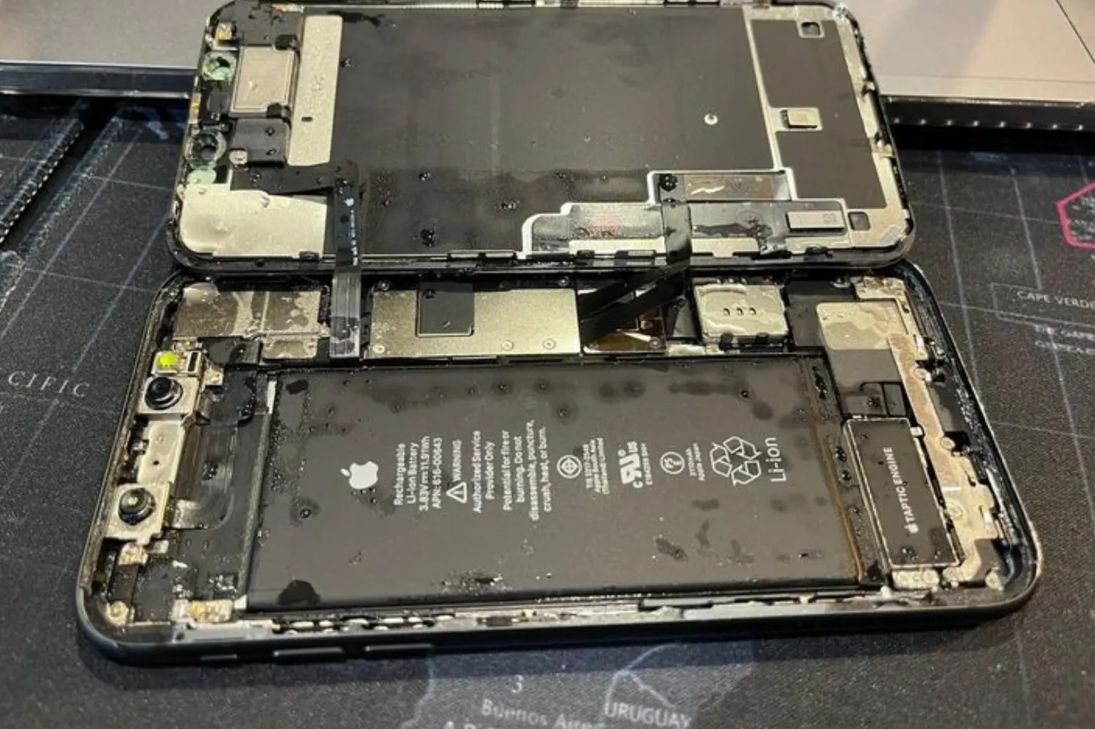 Water damage service for smartphones in Glendale, AZ