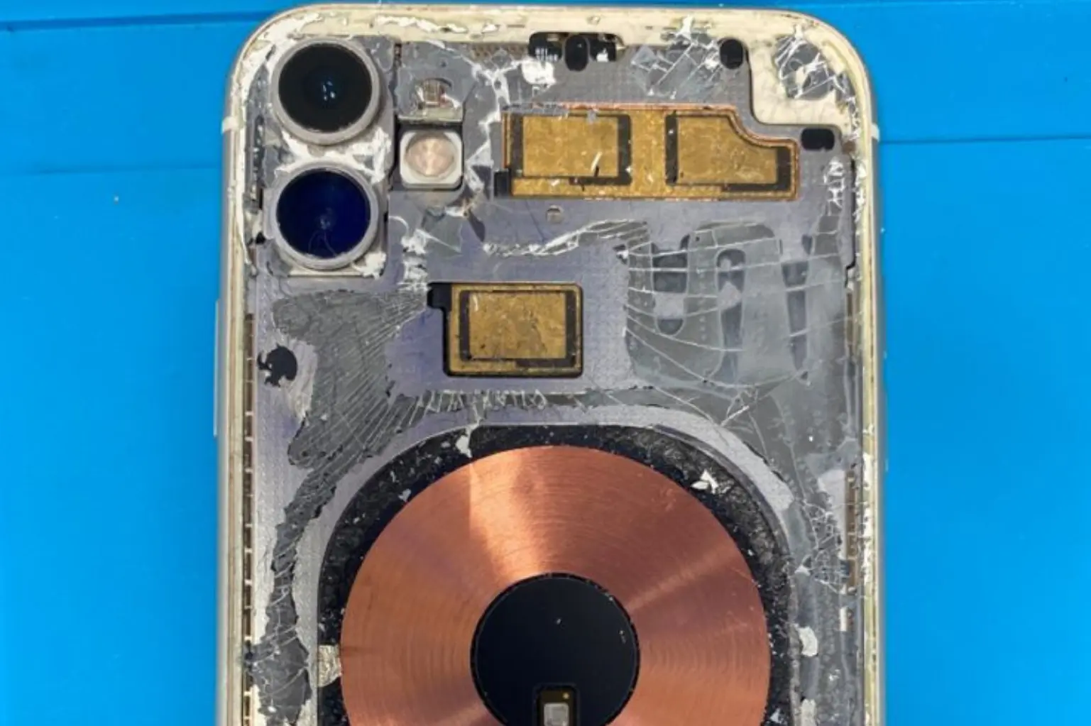 Back glass care service for smartphones in Glendale, AZ